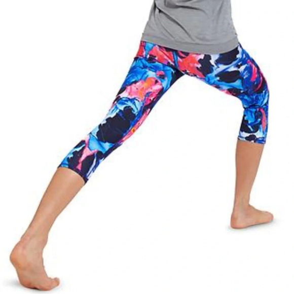 ATHLETA Chaturanga High Rise Capri 2 for $22 ❇️ - Picture 1 of 6